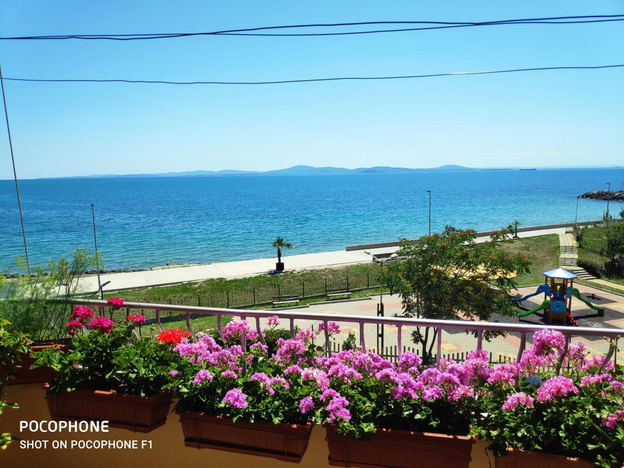 Homestay Kostadinov Pomorie Exterior foto